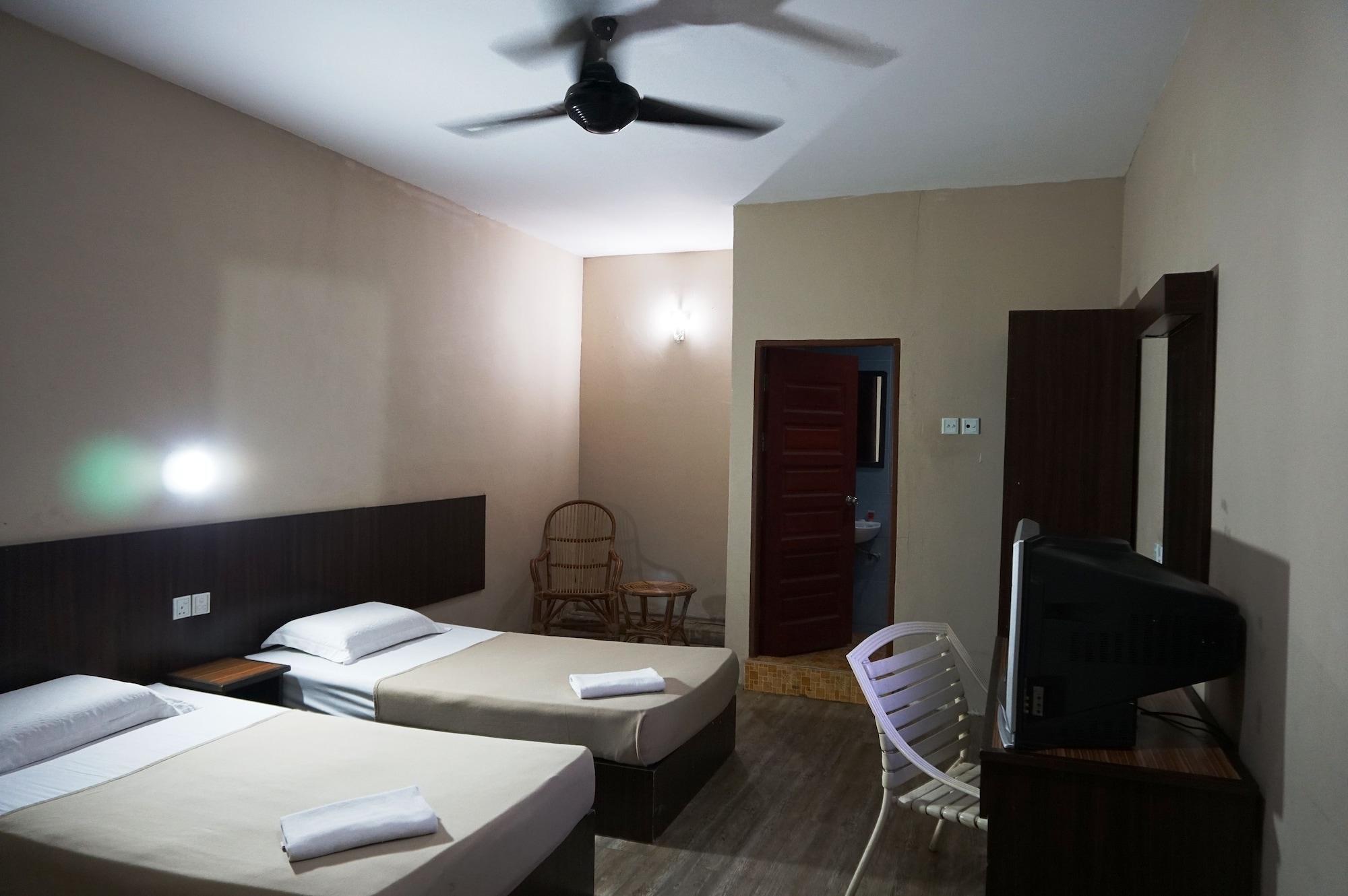 1 Baron Motel Куа Екстериор снимка