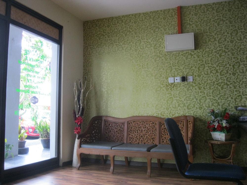 1 Baron Motel Куа Екстериор снимка